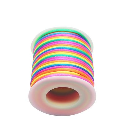 Mejora tu colección con nuestro cordón de jade de tejido de brazalete de rosas de doble rosca personalizable