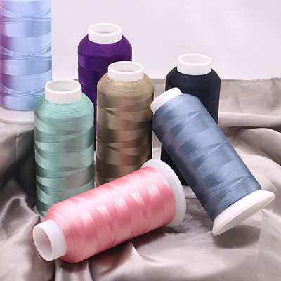4000 Yards Filamento de color puro Hielo 100% Poliéster hilo de bordado para la máquina 720 colores