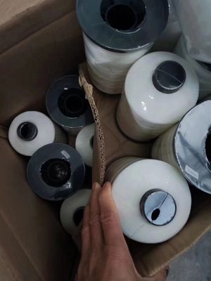 Tiendas de campaña de alta resistencia 1 kg Cone colchón hilo de colchoneta 210d / 2 Polyester hilo de alta tenacidad
