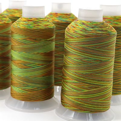Boho a prueba de agua de alta tenacidad de hilo de arco iris personalizado conos coloridos de nylon de hilo unido
