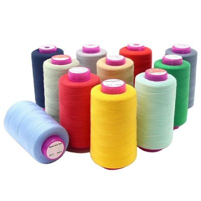100% de poliéster hilo de costura 40/2 5000yds teñido espugna para la máquina de costura artículo toalla