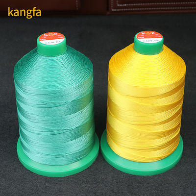 Patrón multicolor teñido 500 g Alta resistencia de costura de hilo largo Tex90 280D/3 hilo de nylon de unión