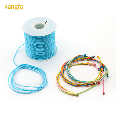 Brazalete de poliéster 100% envuelto en alambre con diseño 2023 y color Singal o color arco iris