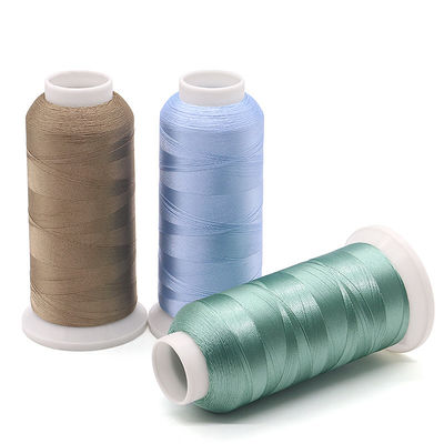 Color teñido 720 colores 4000 Yard Polyester hilo de bordado para la máquina de costura cruzada