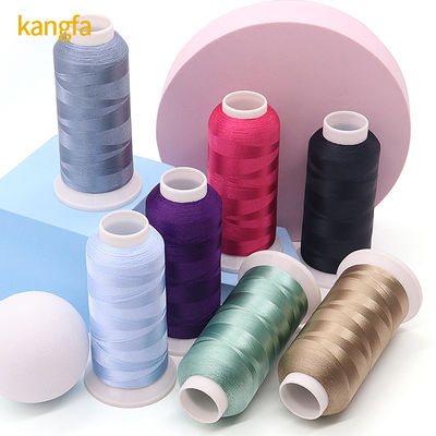 Color teñido 720 colores 4000 Yard Polyester hilo de bordado para la máquina de costura cruzada