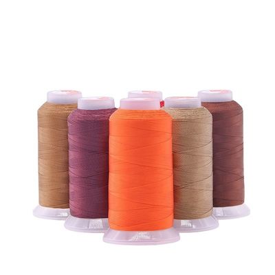 La fuerza del patrón teñido es del 100% de hilo de costura de poliéster para TEX70 250D/3 304 colores