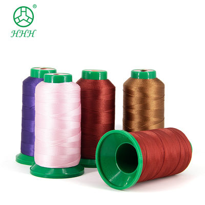 Filamento de poliéster de costura 210d de 3 capas de nylon de alta tenacidad para un rendimiento de costura más fuerte