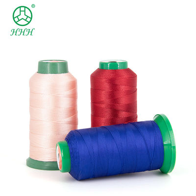 Filamento de poliéster de costura 210d de 3 capas de nylon de alta tenacidad para un rendimiento de costura más fuerte