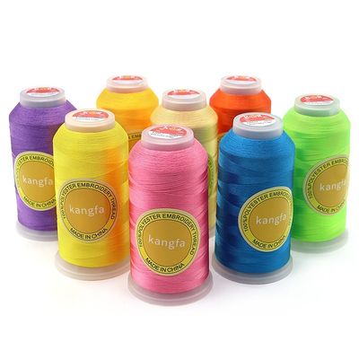 Filamento de bordado de costura de poliéster en 447 colores para bordados de seda de anclaje variado