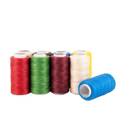 Tricotado 0.8MM 210D Core Spun Yarn High Tensile Polyester Fiber Flat Braided Wax Thread (hielo de cera trenzado plano de fibra de poliéster)