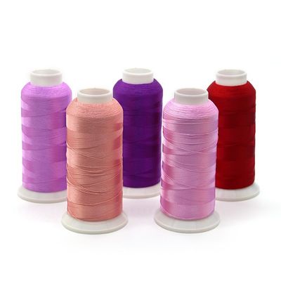 Material cónico 100% poliéster resistente a altas temperaturas hilo de bordado de seda 120D/2 oro