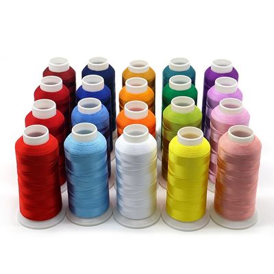 Material cónico 100% poliéster resistente a altas temperaturas hilo de bordado de seda 120D/2 oro