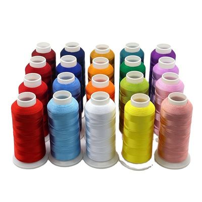 Bajo MOQ 120D / 2 4000Y Envío rápido hilo de poliéster para máquina de bordado 720 colores