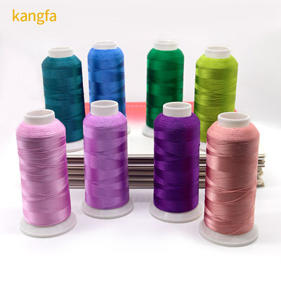 Bajo MOQ 120D / 2 4000Y Envío rápido hilo de poliéster para máquina de bordado 720 colores