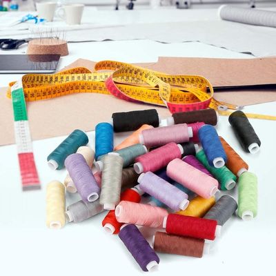 60 colores de hilo de coser de poliéster para bricolaje de máquina de bordado de protección UV